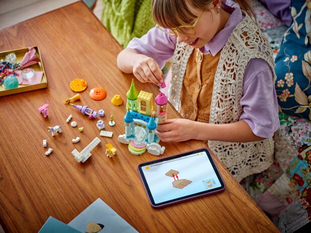 LEGO Creator 3in1 Unicorn Castle (31175) (5)