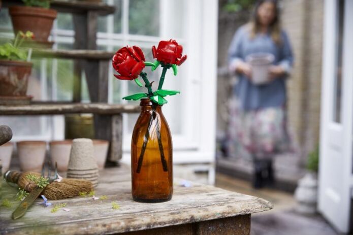 LEGO Botanical Roses (40460) (2)
