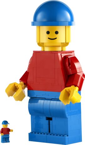 LEGO Up-Scaled Minifigure (40649) (1)