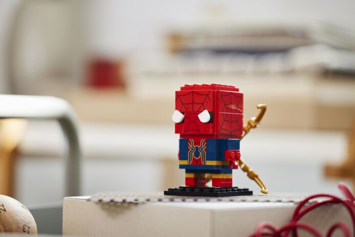 LEGO Brickheadz Iron Spider-Man (40670) (3)
