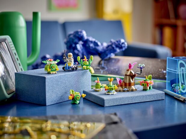 LEGO Space Alien Pack (40715) (4)