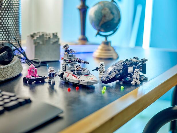 LEGO Star Wars Imperial Dropship vs. Rebel Scout Speeder (40755) (4)