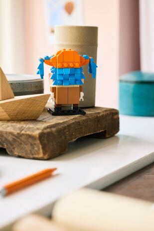 LEGO Brickheadz Buggy The Clown Figure (40800) (4)