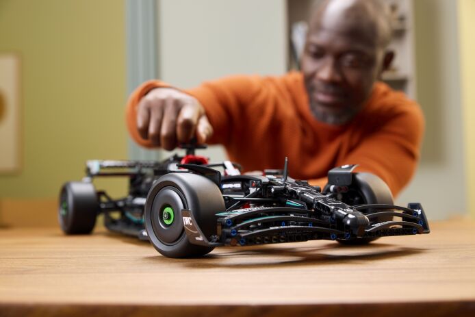 LEGO Technic Mercedes-AMG F1 W14 E Performance (42171) (8)