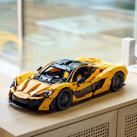 LEGO Technic McLaren P1 (42172) (12)