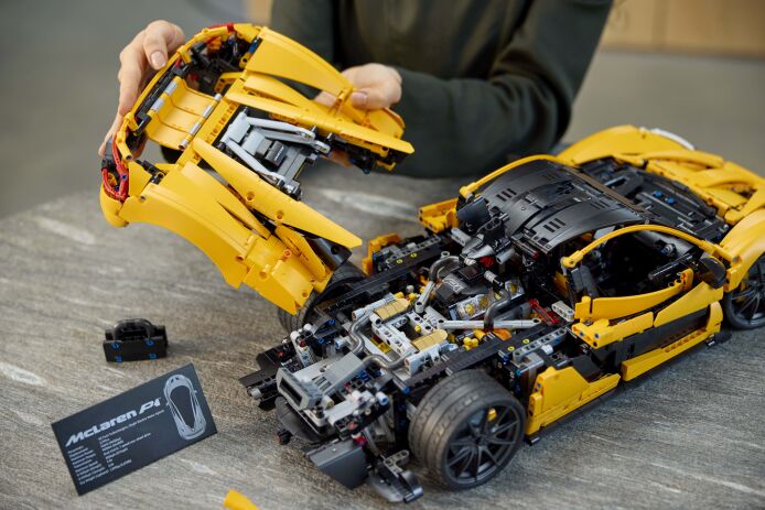 LEGO Technic McLaren P1 (42172) (8)