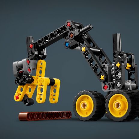 LEGO Technic John Deere 1470H Wheeled Harvester (42218) (3)