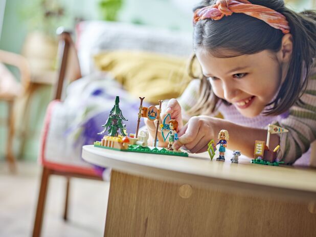 LEGO Friends Adventure Camp Archery Range (42622) (8)