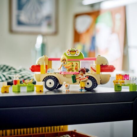 LEGO Friends Hot Dog Food Truck (42633) (6)