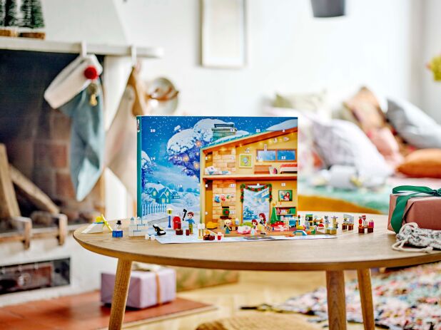 LEGO Friends Advent Calendar (42637) (12)