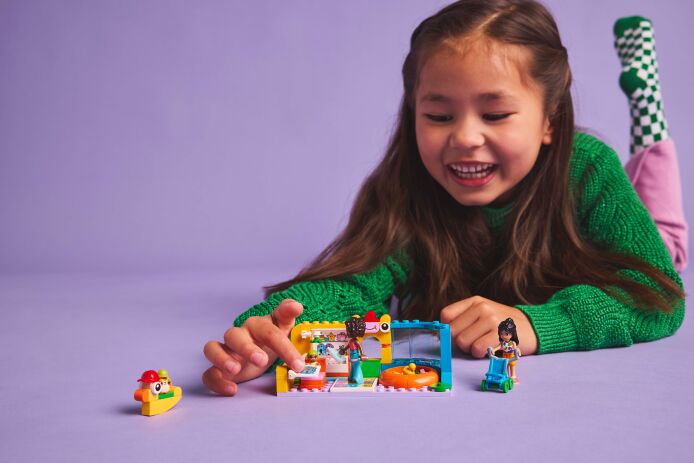 LEGO Friends Aliya's Baby Sister's Playroom (42645) (6)