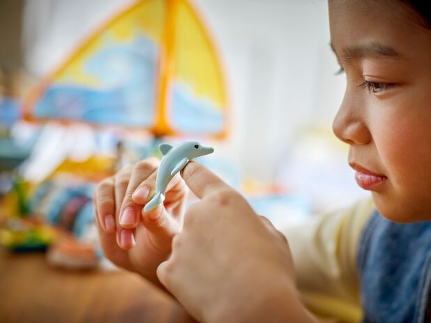 LEGO Friends Travel Boat Adventure (42664) (7)