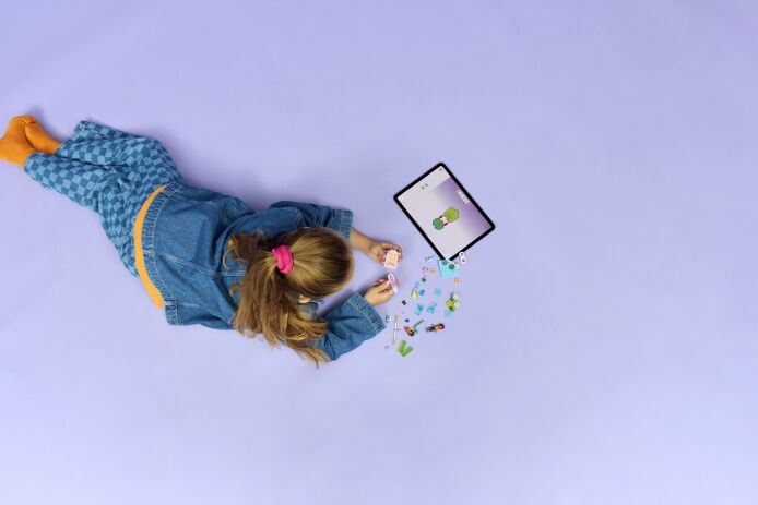 LEGO Friends Axolotl Adventure Boat (42681) (5)