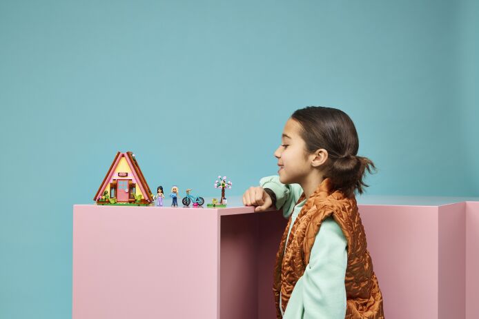 LEGO® Friends Nature Glamping Cabin (42682) (10)