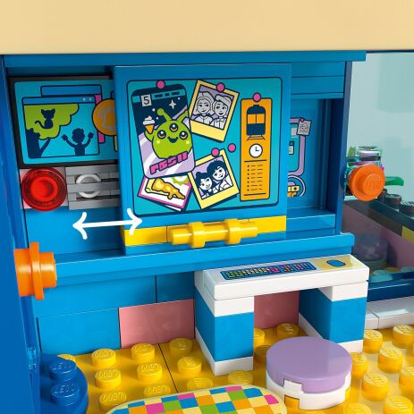 LEGO Friends Heartlake City Friends Club House (42689) (6)