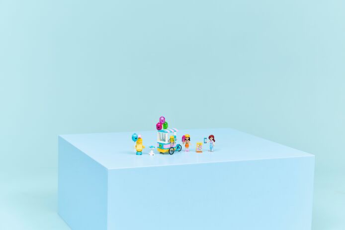 LEGO Friends Ice Cream & Balloon Stand (42692) (9)