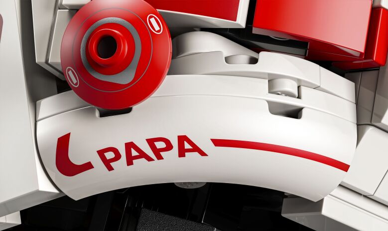 LEGO Editions Scuderia Ferrari HP Charles Leclerc Helmet (43014) (2)