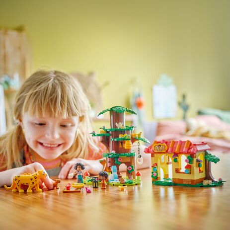 LEGO Disney Antonio's Animal Sanctuary (43251) (7)