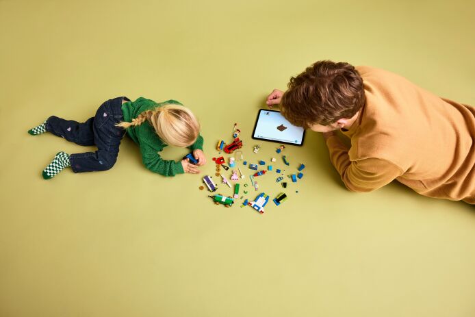 LEGO Disney Toy Story Celebration Train & RC Car (43264) (5)