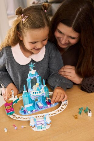 LEGO Disney Elsa's Ice Castle & Snow Ride Adventure (43281) (7)