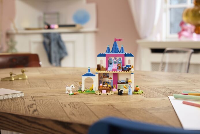 LEGO® Disney Princess Cinderella Animal Friends Castle (43283) (9)
