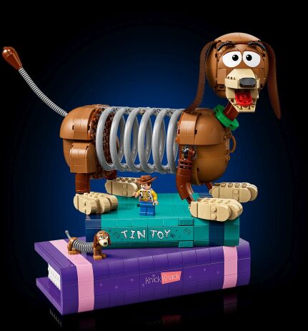 LEGO® Disney Toy Story Slinky Dog Bookends (43301) (2)