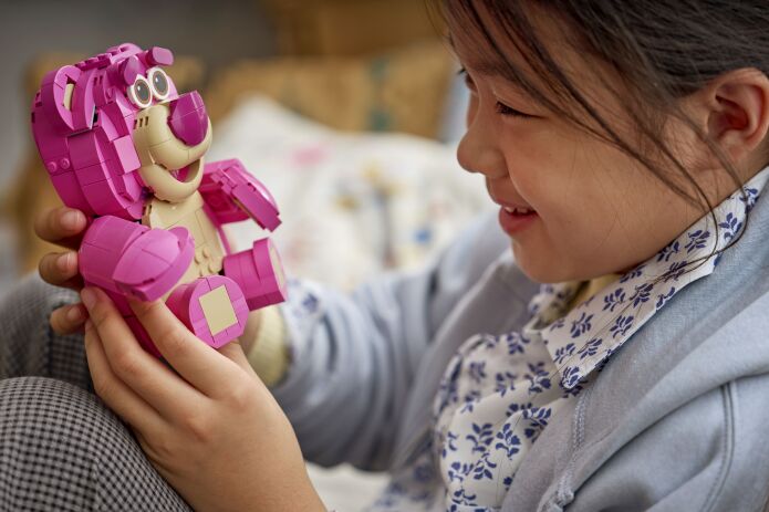 LEGO® Disney Toy Story Lotso (43306) (7)