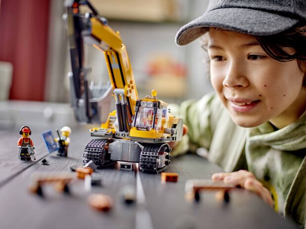 LEGO City Yellow Construction Excavator (60420) (6)