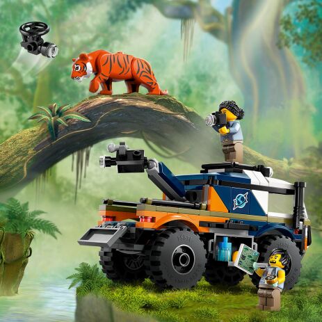 LEGO City Jungle Explorer Off-Road Truck (60426) (2)