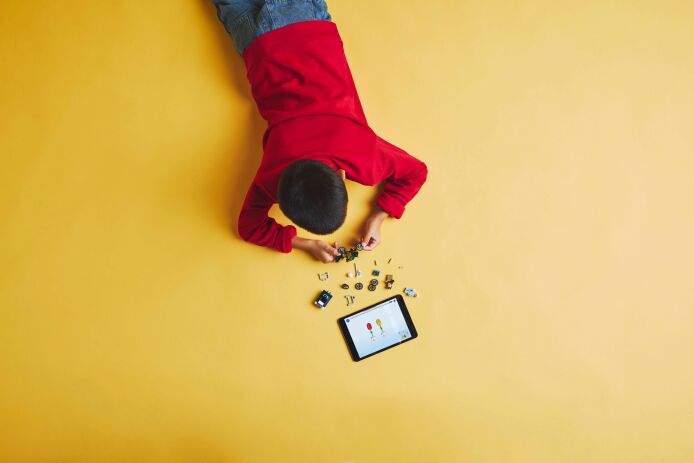 LEGO City Airplane vs. Hospital Bed Race Car Pack (60459) (5)