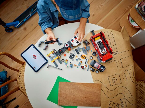 LEGO City Scrapyard With Cars (60472) (7)