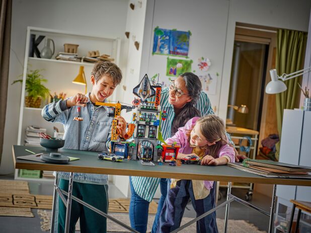 LEGO City The City Tower (60473) (10)