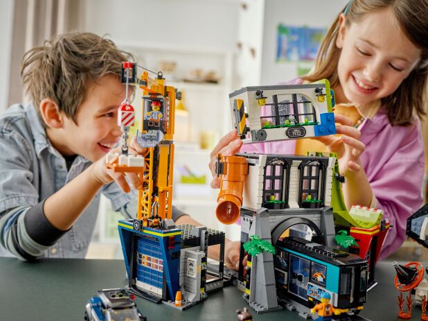 LEGO City The City Tower (60473) (15)