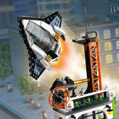 LEGO City The City Tower (60473) (3)