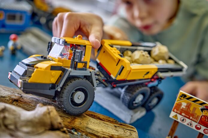 LEGO® City Dump Truck & Front End Loader (60494) (9)