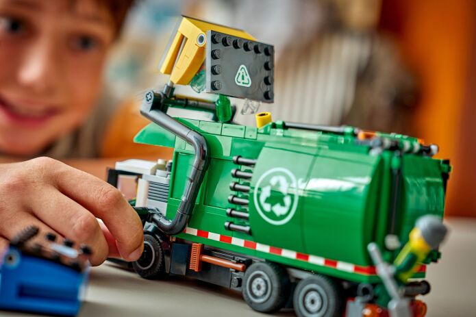 LEGO City Recycling Truck (60495) (8)