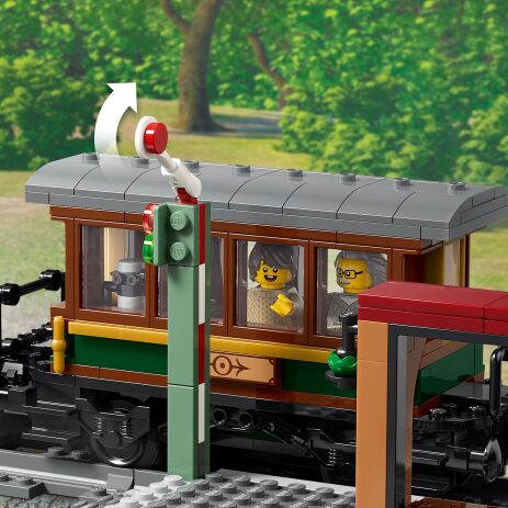 LEGO® City Vintage Steam Train (60511) (6)