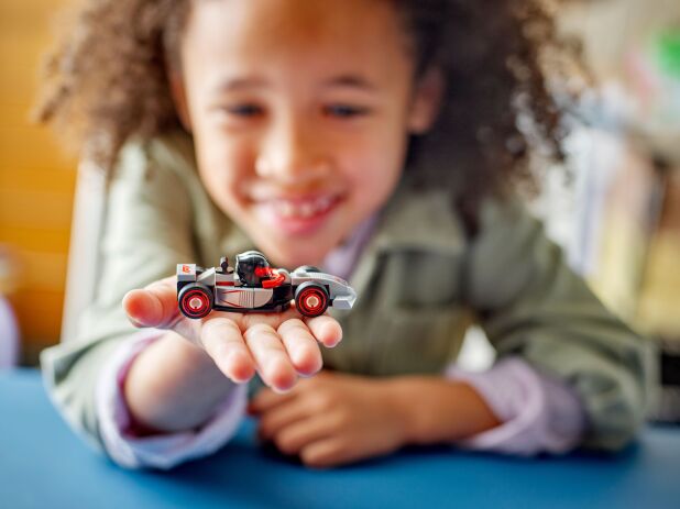 LEGO Minifigures F1 Collectible Race Cars (71049) (9)