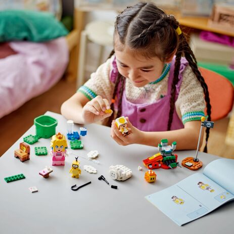 LEGO Super Mario Adventures With Interactive Lego Peach (71441) (7)