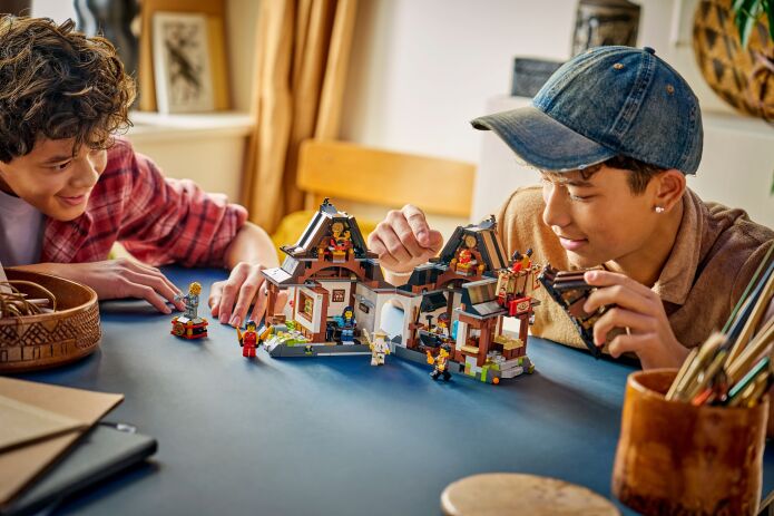 LEGO Ninjago Four Weapons Blacksmith 15th Anniversary (71858) (6)