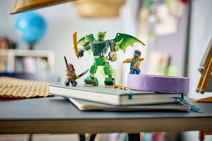 LEGO® Ninjago Lloyd's Dragon Mech Battle Pack (71862) (8)