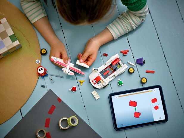 LEGO Super Mario Kart-Shy Guy & P-Wing (72045) (5)