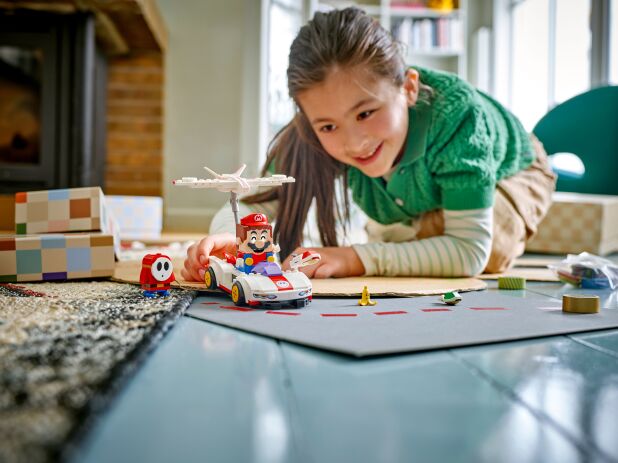 LEGO Super Mario Kart-Shy Guy & P-Wing (72045) (6)