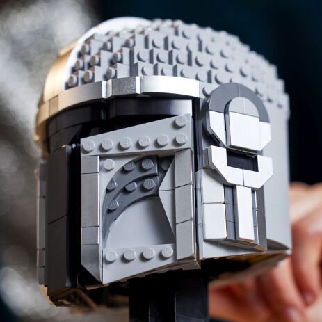 LEGO Star Wars The Mandalorian Helmet (75328) (2)