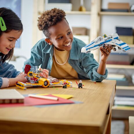 LEGO Star Wars New Republic E-Wing vs. Shin Hati's Starfighter (75364) (6)