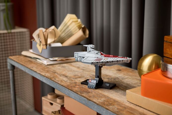 LEGO Star Wars Acclamator-Class Assault Ship (75404) (11)