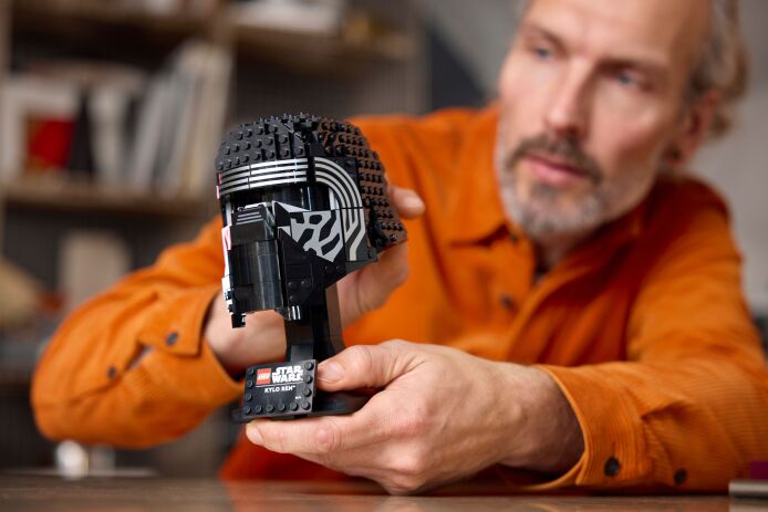 LEGO Star Wars Kaylo Ren Helmet (75415) (6)