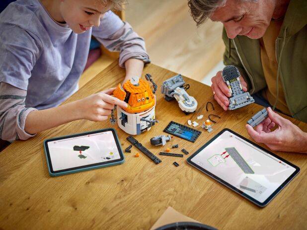 LEGO Star Wars Chopper C1-10P Astromech Droid (75416) (5)