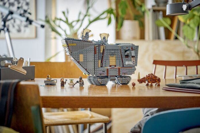 LEGO® Star Wars Offworld Sandcrawler & Mudhorn (75453) (8)