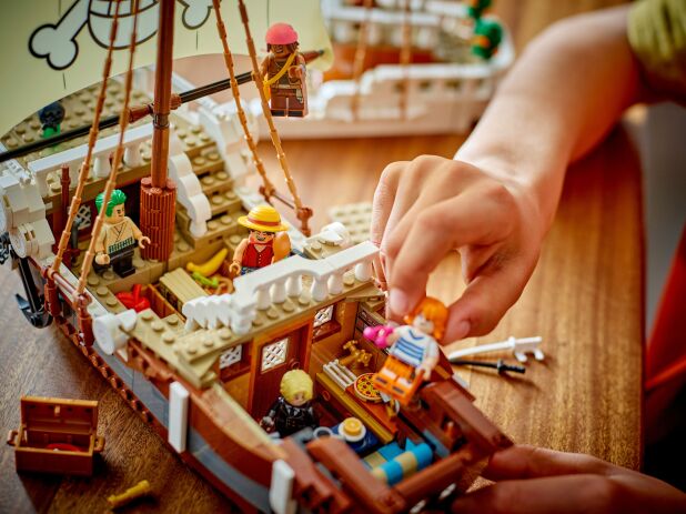 LEGO One Piece The Going Merry Pirate Ship (75639) (10)